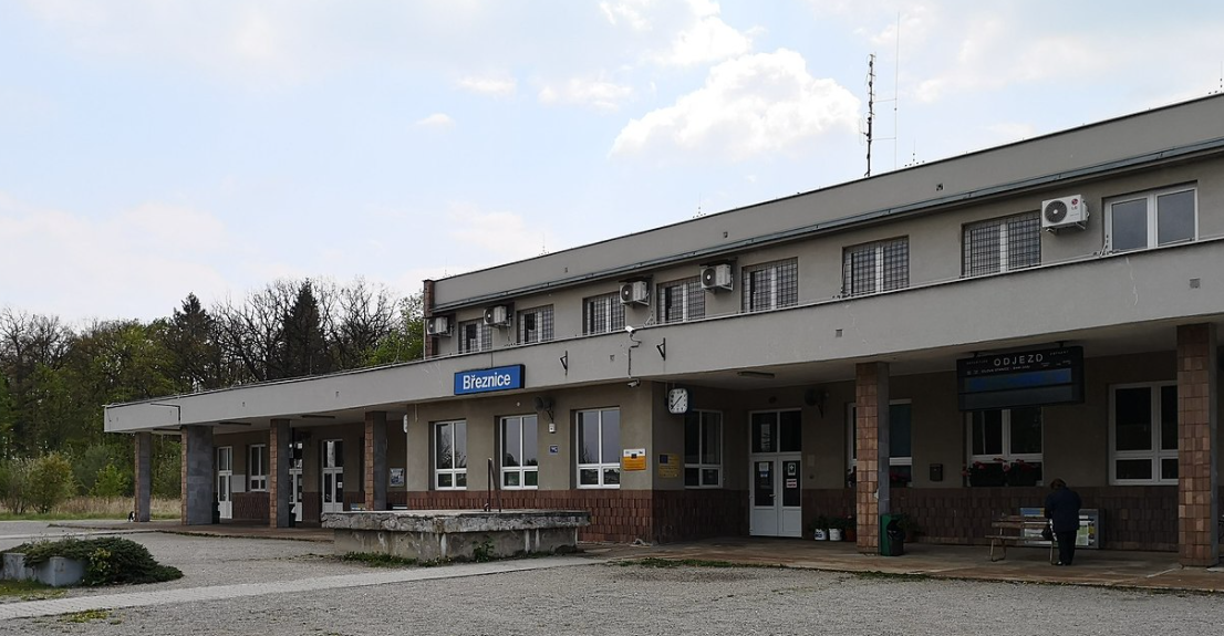 Obrázek železniční stanice Březnice, okres Příbram (2019)